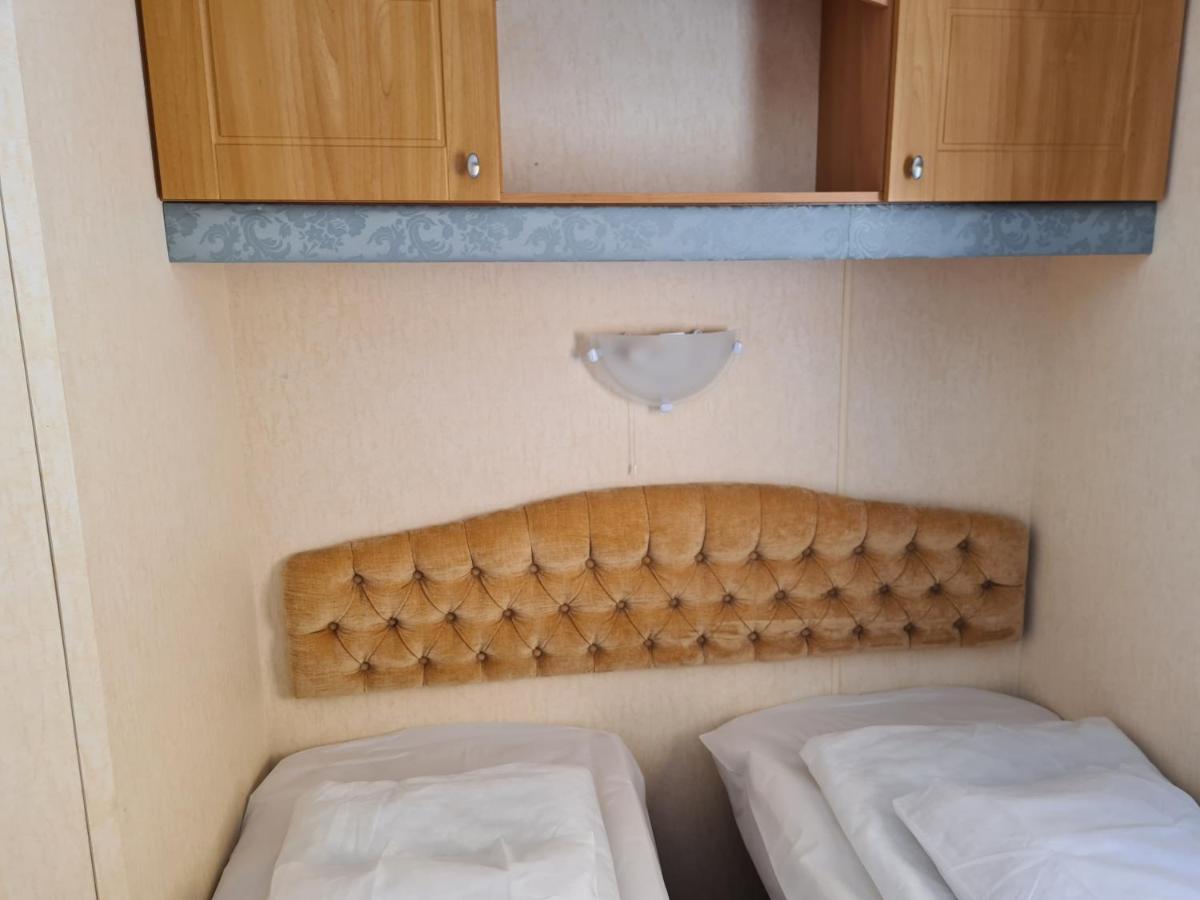 6 Berth Central Heated On Golden Sands Vintage Інголдмеллс Екстер'єр фото